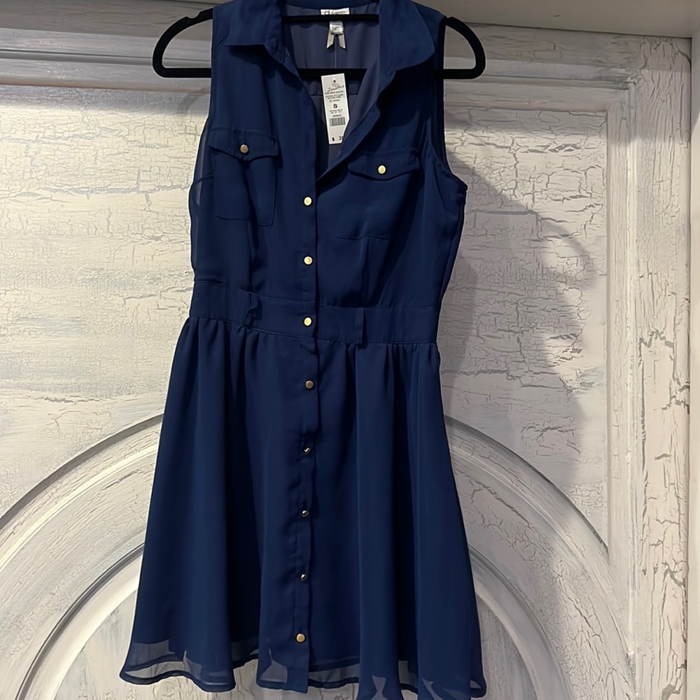 Dynamite patriot blue sleeveless dress with gold buttons